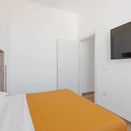 Residence Torvaianica טורביאניקה