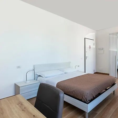 Residence Torvaianica Apartahotel 4*