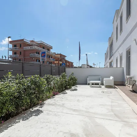 Residence Torvaianica 4* טורביאניקה