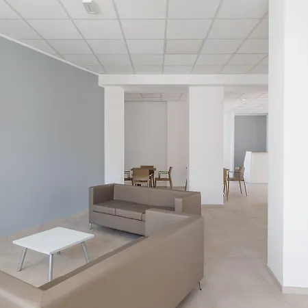 Residence Torvaianica Apartahotel 4*